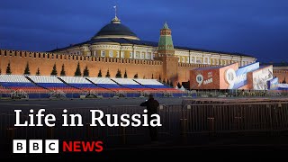 Life in Russia 14 months after the Ukraine invasion- BBC News