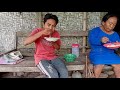 makan sama sayur tahu lalap capar ( ke cambah toge ) nikmat //makanan desa