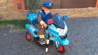 Dima policeman Pretend Play with Mommy