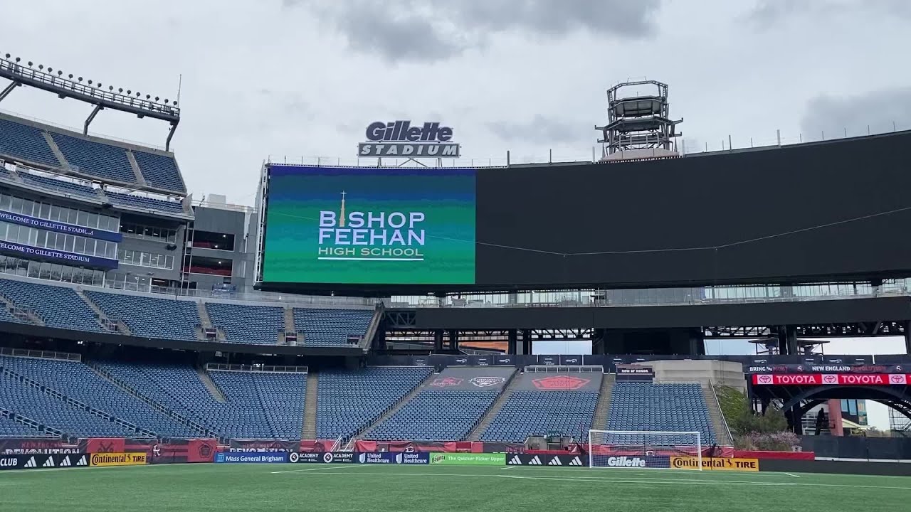 First Look At Patriots New Massive End Zone Video Board - YouTube