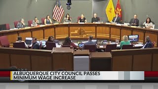 Albuquerque city council passes minimum wage increase