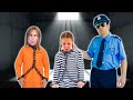 Amelia, Avelina jail playhouse adventure. Funny story for kids.