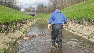 Hüller Bach - Ex Köttelbecke - Bach Begehung durch 100 Jahre alten Abwasser Schlamm - Spass