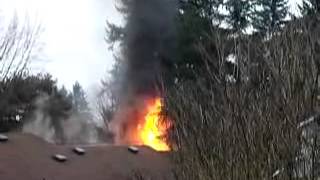 Brief Neighbors footage of Washougal house fire (Dec-7,-2011)