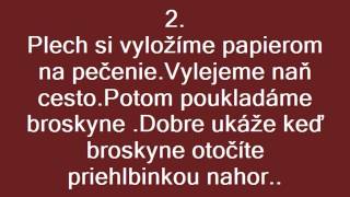 Broskyňový koláč s kyslou smotanou.