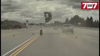 🇺🇸 Un pneu mal fixé envoie une voiture dans les airs sur une autoroute