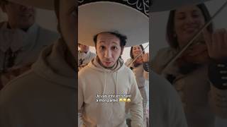 Je réveille mon petit frère avec le groupe Mariachi do Paris 😂😂 #prank #réveil #mariachi #musique