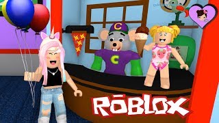 Taking My Baby Goldie To Chuck E Cheese S In Roblox Titi Games