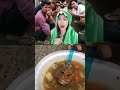 potret janggal orang lagi makan gagal fokus