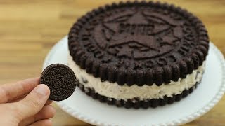 How to Make a Giant Oreo Cake