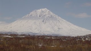 カムチャッカ半島　コリャーク山（3456m）