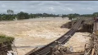 ENCHENTE NO SERTÃO DERRUBA A PASSAGEM DE TREM EM PACATUBA CE 24/01/25