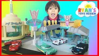 Ryan plays with Disney Cars Toys Precision Series Flo's V8 Cafe Lightning