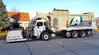 Advanced Disposal: CNG Peterbilt 320/ Heil Odyssey