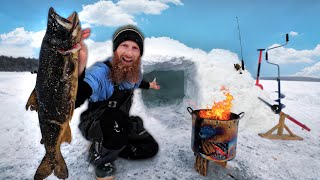 -22C Winter Tundra Survival Challenge in SNOW IGLOO (NO Food, NO Water, NO Shelter!)