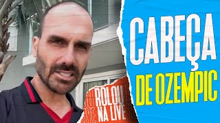 EDUARDO BOLSONARO APARECE IRRECONHECÍVEL EM VÍDEO AO JUSTIFICAR CONVITE DE TRUMP | Galãs Feios