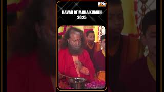 Swami Chidanand Saraswati and Sadhvi Bhagawati Saraswati Perform 'Havan' at Maha Kumbh 2025 | News9