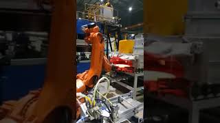 Mahajan Automation hot ring handling by ABB robot