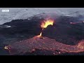 foolkaanada iceland dhagxaan holcaya oo ku daatay magaalada kalluumeysiga oo guryo ku gubteen.