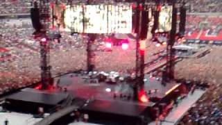 Foo Fighters performing The Pretender at Wembly Stadium