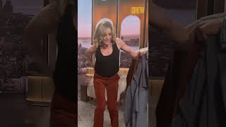 Julie Bowen Has a Message for Harry Styles | The Drew Barrymore Show | #Shorts