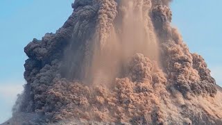 桜島の強力な火山噴火が九州の島を飲み込む