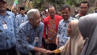 Guyonan Ganjar Pranowo bersama mbah Rubini #ganjarpranowo #gubernurjateng #presiden2024