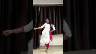 Likh ke mehndi se sajna ka naam || Dance With Sudiksha || #shorts