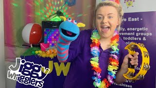 Jiggy Wrigglers at Home with Chloe East Ayrshire - Free Online Music and Dance Classes for Kids.