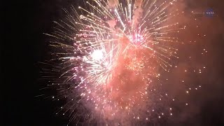 ScienceCasts: New Year's Fireworks from a Shattered Comet
