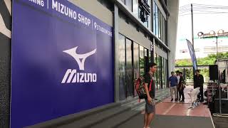 MARTINPHU : ภิญโญ อินพินิจ นำทัพนักกีฬาเปิดตัวร้านใหม่ Mizuno (58)