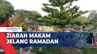 Sambut Ramadan, Warga Pontianak Lakukan Ziarah Makam