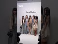 新ガールズグループi ll itが「アクネ ストゥディオズ（acne studios）」のショーに来場！