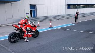 WorldSBK: Chaz Davies Ducati practice start!