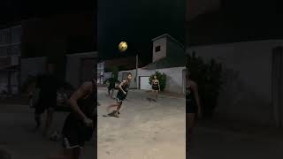 Menor brincou na altinha #altinha #futebol #tricks #futevolei #viral #youtube