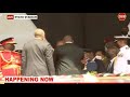 ruto caught on camera again trying to shake uhuru s hand the good president refused kabisa