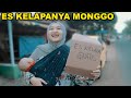 VIRAL!! SI CANTIK JUALAN ES KELAPA GRATIS UNTUK WARGA