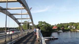 Norwegian boy JUMPS from the Hisøy Bridge