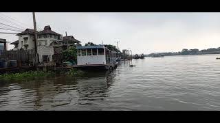 นั่งเรือข้ามฟาก แม่น้ำเจ้าพระยา จากท่าวัชรีวงศ์ ไปท่าเรือปากเกร็ด