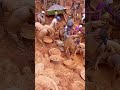 Gold mining in Congo | Where your bling blings come from