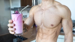 7 HEALTHY and EASY Smoothie Recipes (for building muscle & fat loss)
