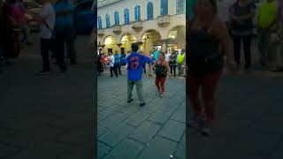 EL TILIN TILIN CON LA PITUFINA #tilin #plazalibertad #lalibertad #elsalvador #vloguera #viral