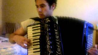 Auld Lang Syne-  On Accordion