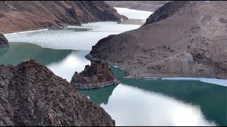 骑行流浪西藏，找不到露营地借宿荒山中的公共厕所，做个外国美食丨#徐云流浪中国