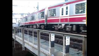 横浜駅付近で電車を撮影 2013/1/26