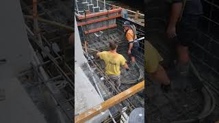 Shotcreting a backyard concrete pool shell