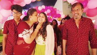 Actress Roja Selvamani Shows Her Love For Her Daughter Anshu Malika | Daily Culture
