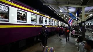 สถานีรถไฟพิษณุโลก (รอบดึก) Night Train in Phitsanulok