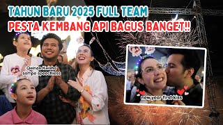 TAHUN BARU 2025 FULL TEAM, PESTA KEMBANG API BAGUS BANGET!! | Arumi Bachsin