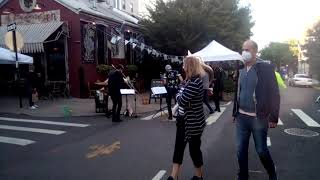 Lousy hipster jazz band from gentrified Brooklyn on NYC open streets